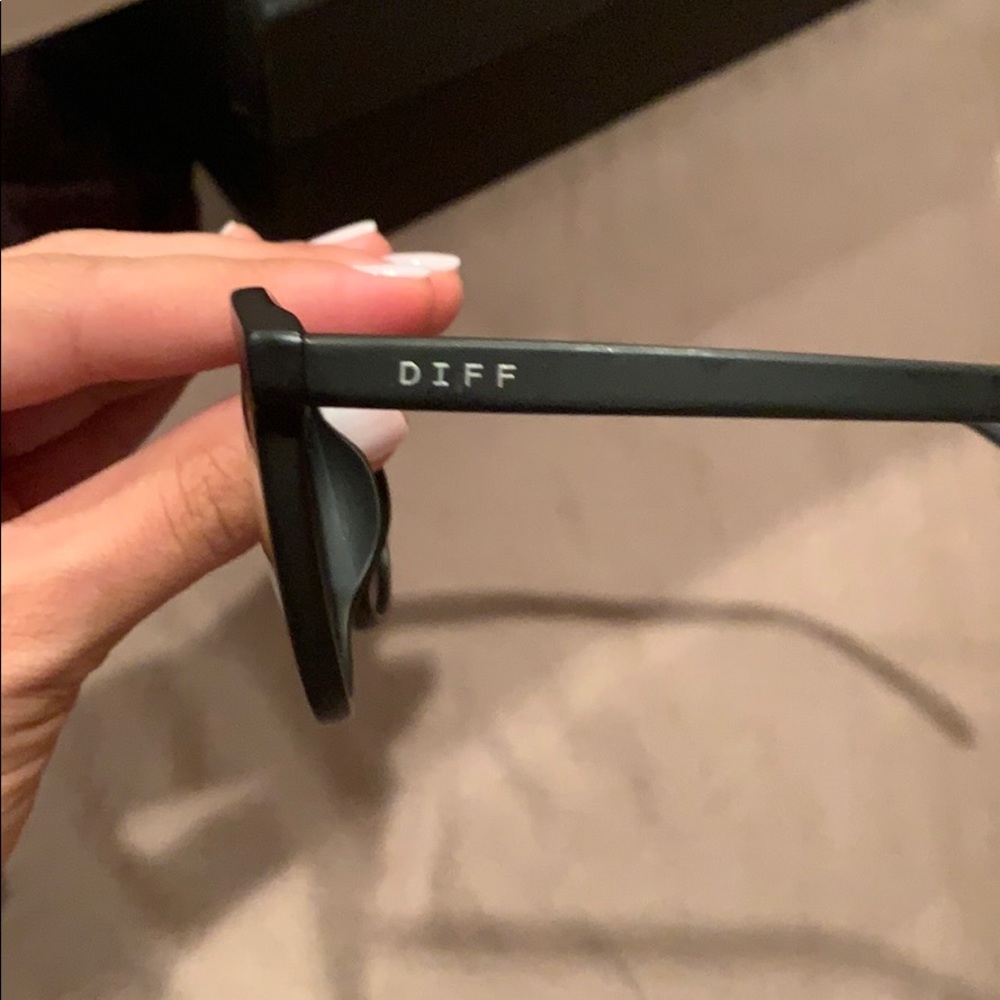 Diff Sunglasses - image 3